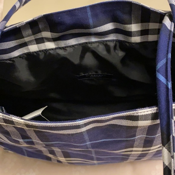 Burberry Tote Bag - Picture 4 of 7